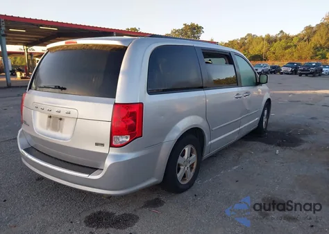 2012 Dodge Grand Caravan Sxt z USA, uszkodzony, nr VIN 2C4RDGCG5CR146837